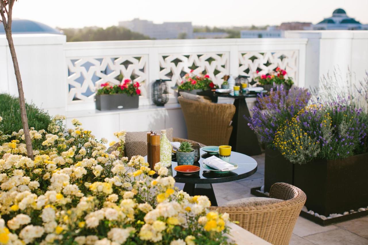 Hotel Hyatt Regency Taskent Exterior foto The Terrace at the Mandarin Oriental, Munich